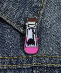 pin metalico kuzco en cali