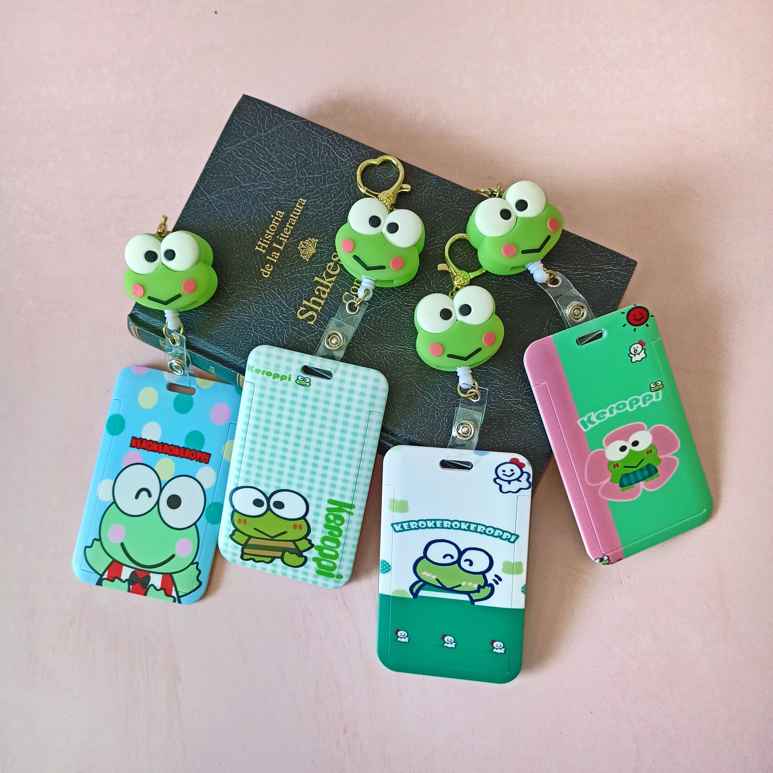 1690338071727 Portcarnets yoyo Keroppi en Cali