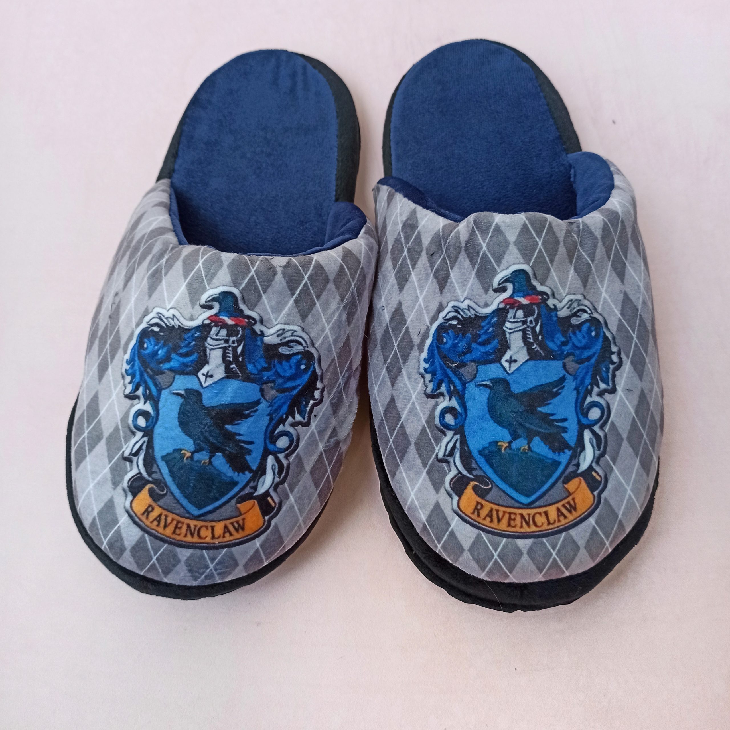 1699590034890 Pantuflas Ravenclaw de Harry Potter