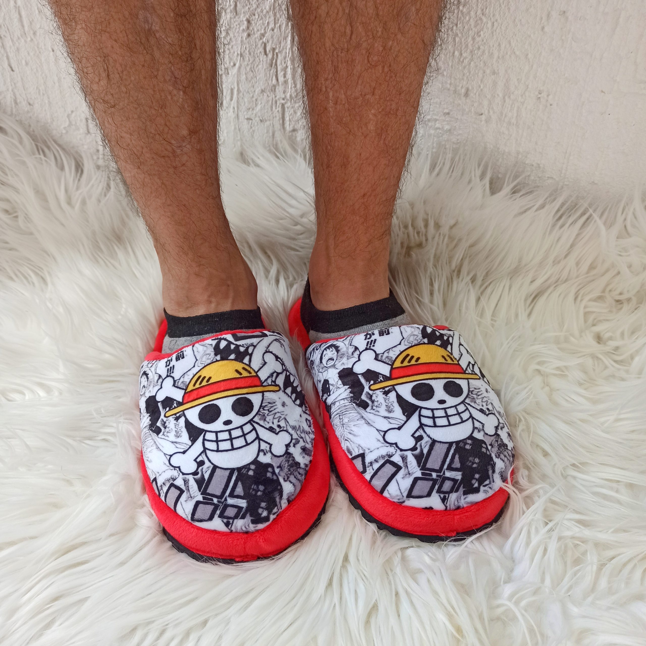 1703792306669 Pantuflas one piece en cali