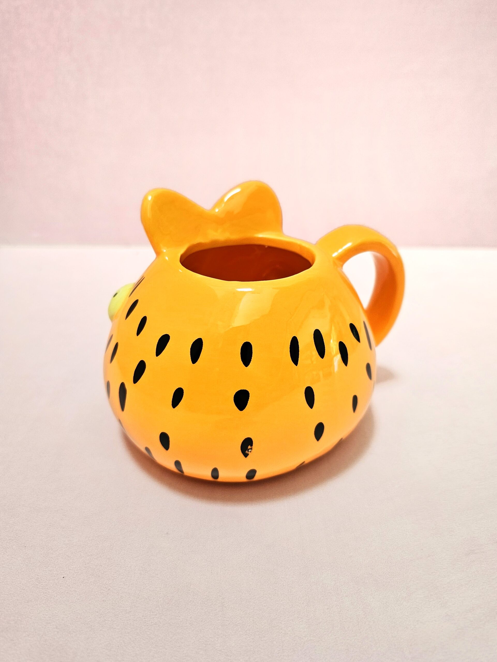 20250403_131939 Taza de Garfield en colombia