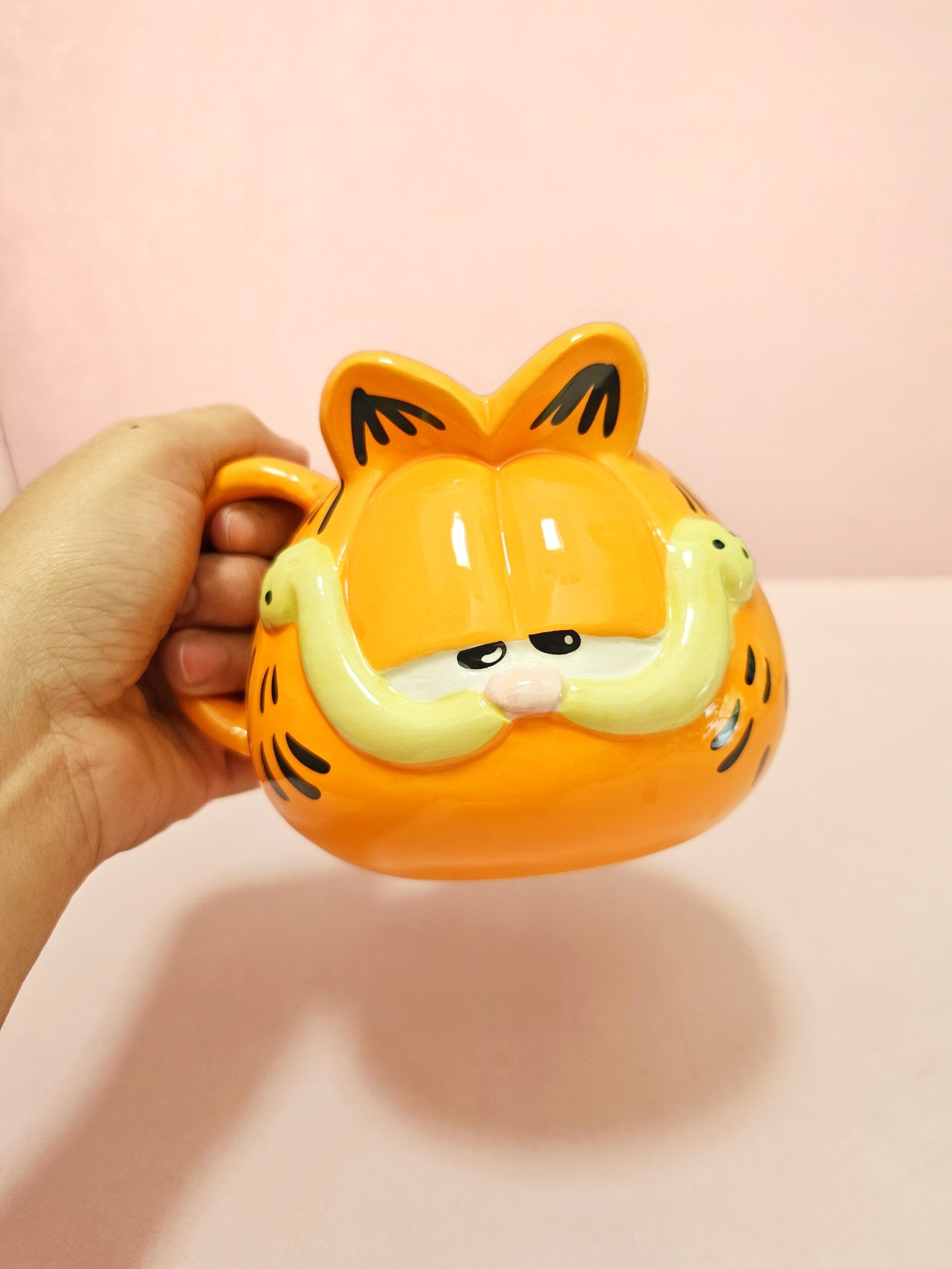 20250403_132000 Taza de Garfield en colombia