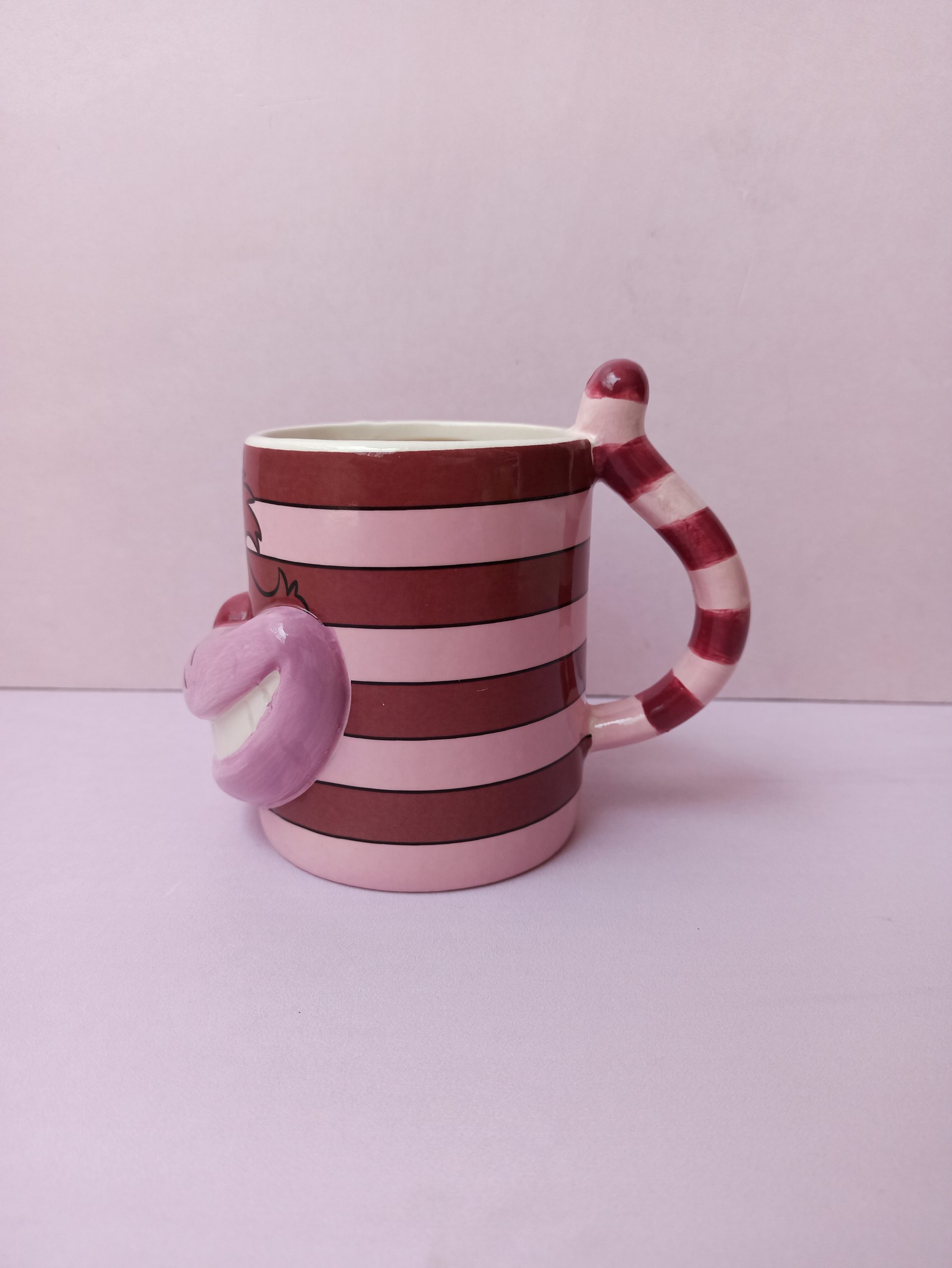 1715130464989 taza de gato de alicias en el pais de las maravillas cali