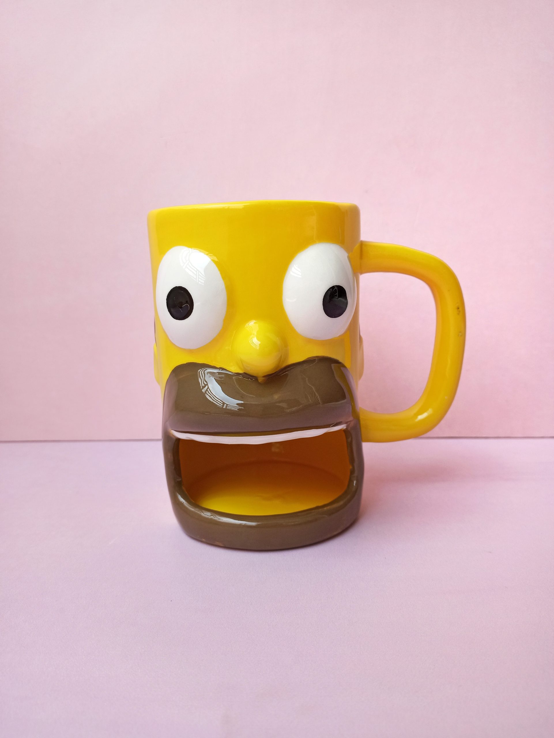 1715130488286 taza de homero Simpson en cali