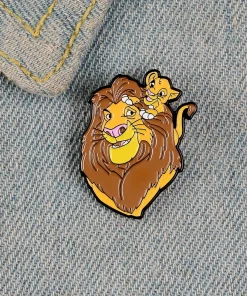 PIN METALICO DEL REY LEON EN CALI