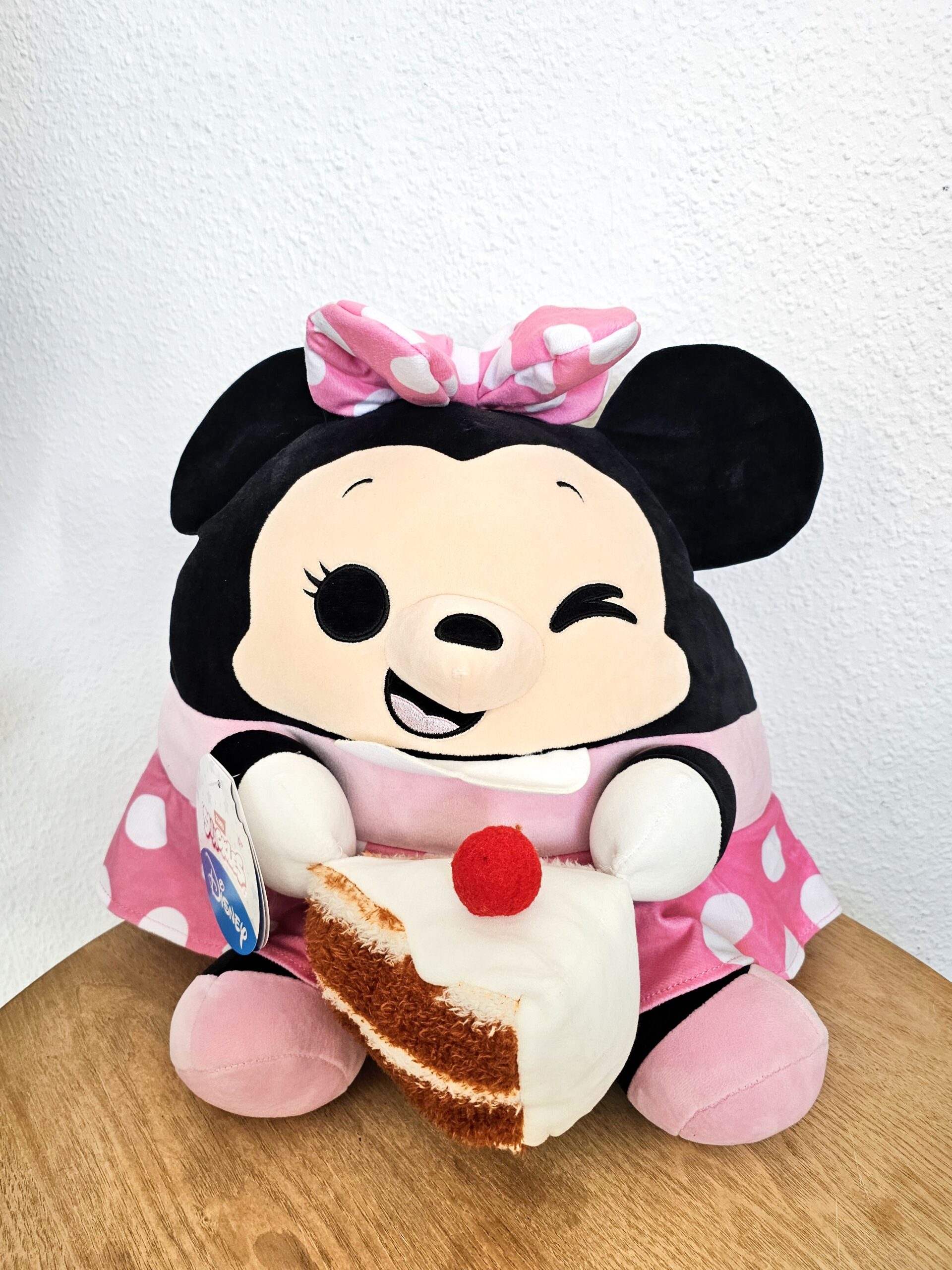 20260104_105009 peluche snackle de minnie mouse en cali