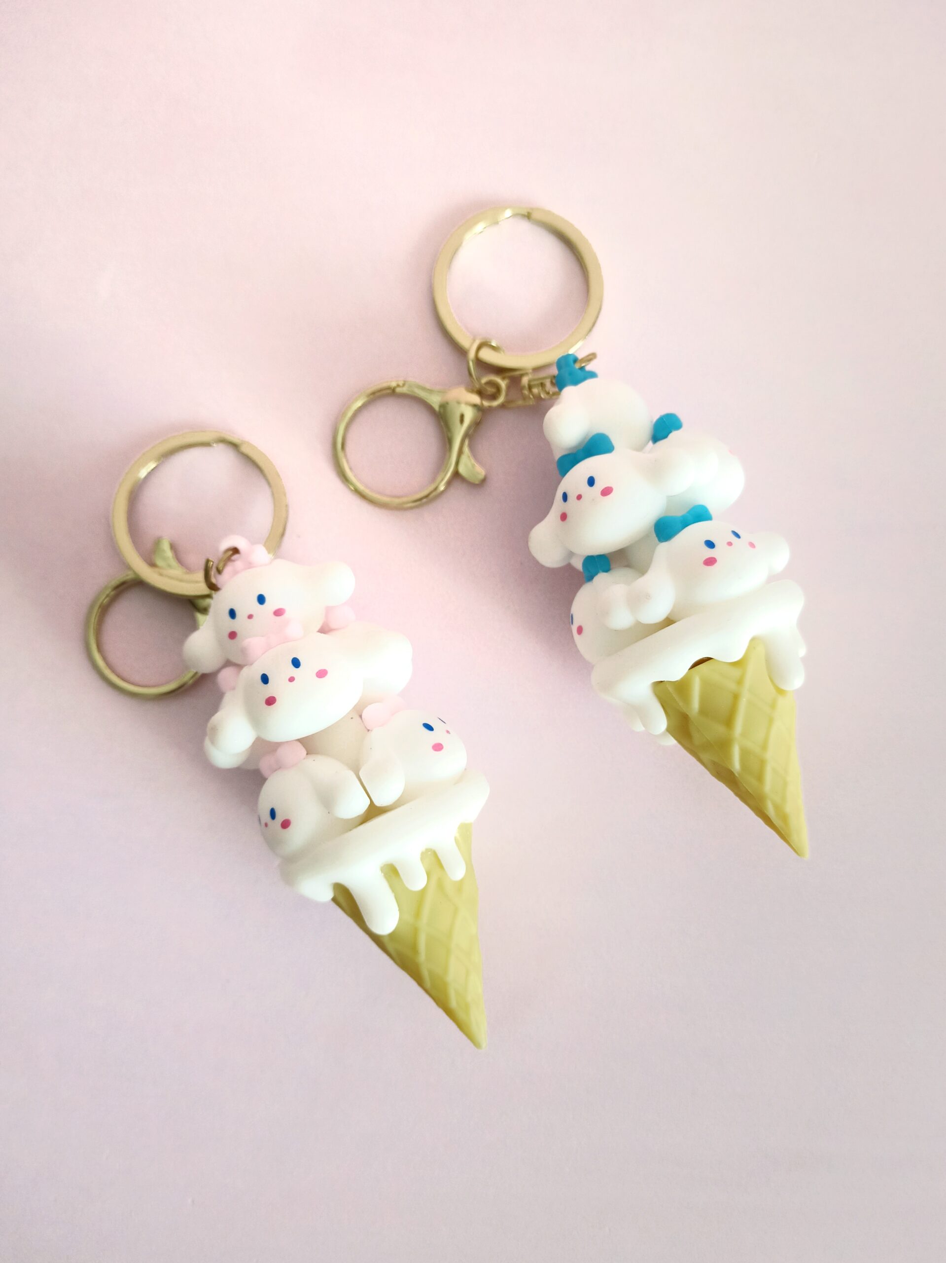 1729892094873 Llavero conejito kawaii cono en Cali