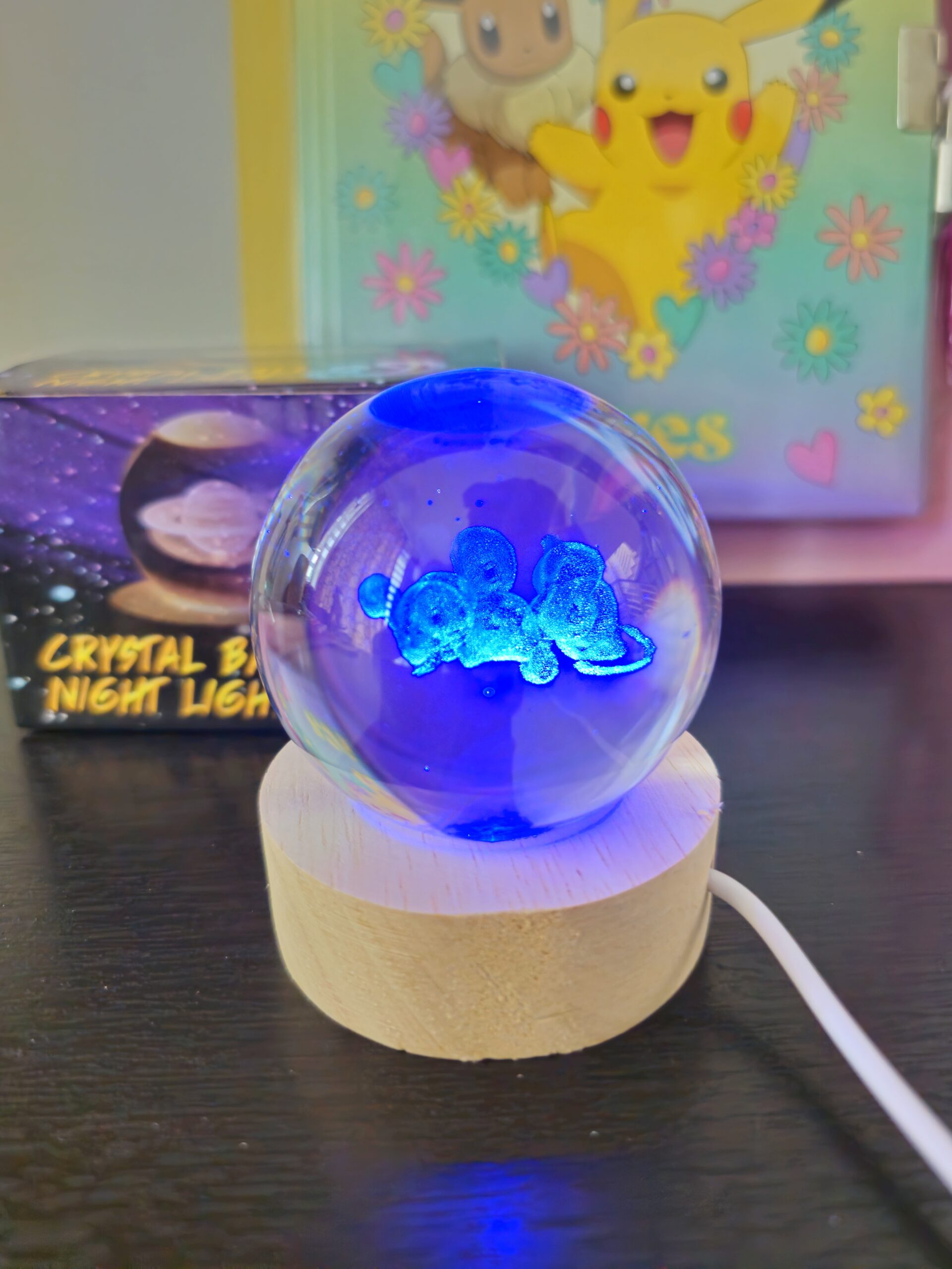 20250204_123856 Lampara esfera de cristal de pokémon en cali