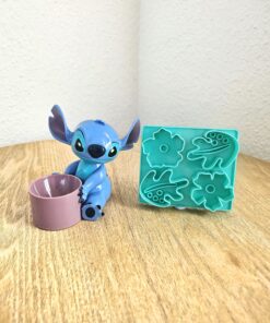 Portahuevos y cortador de pan de stitch en colombia