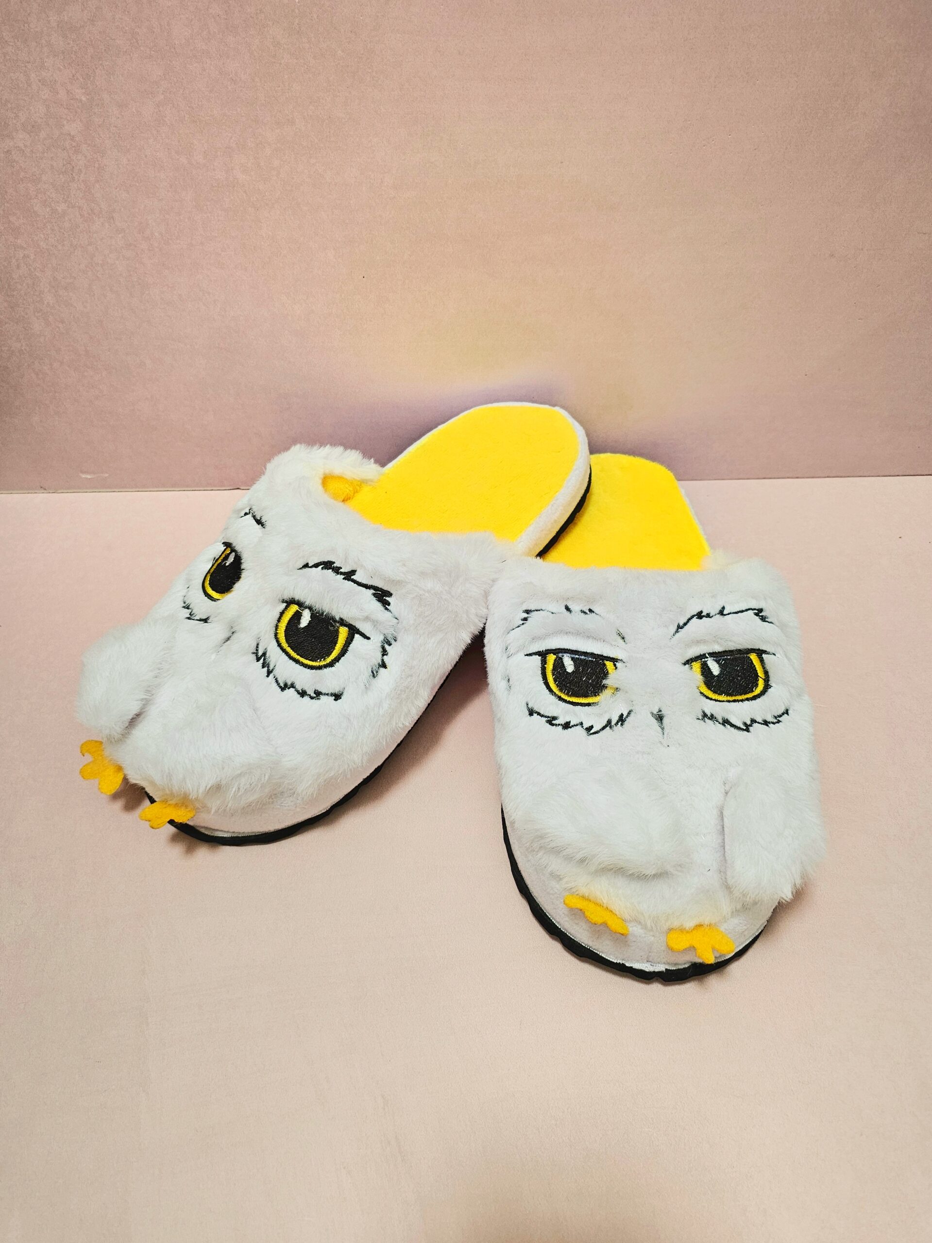 20250223_130724 Pantuflas hedwig de harry potter en cali
