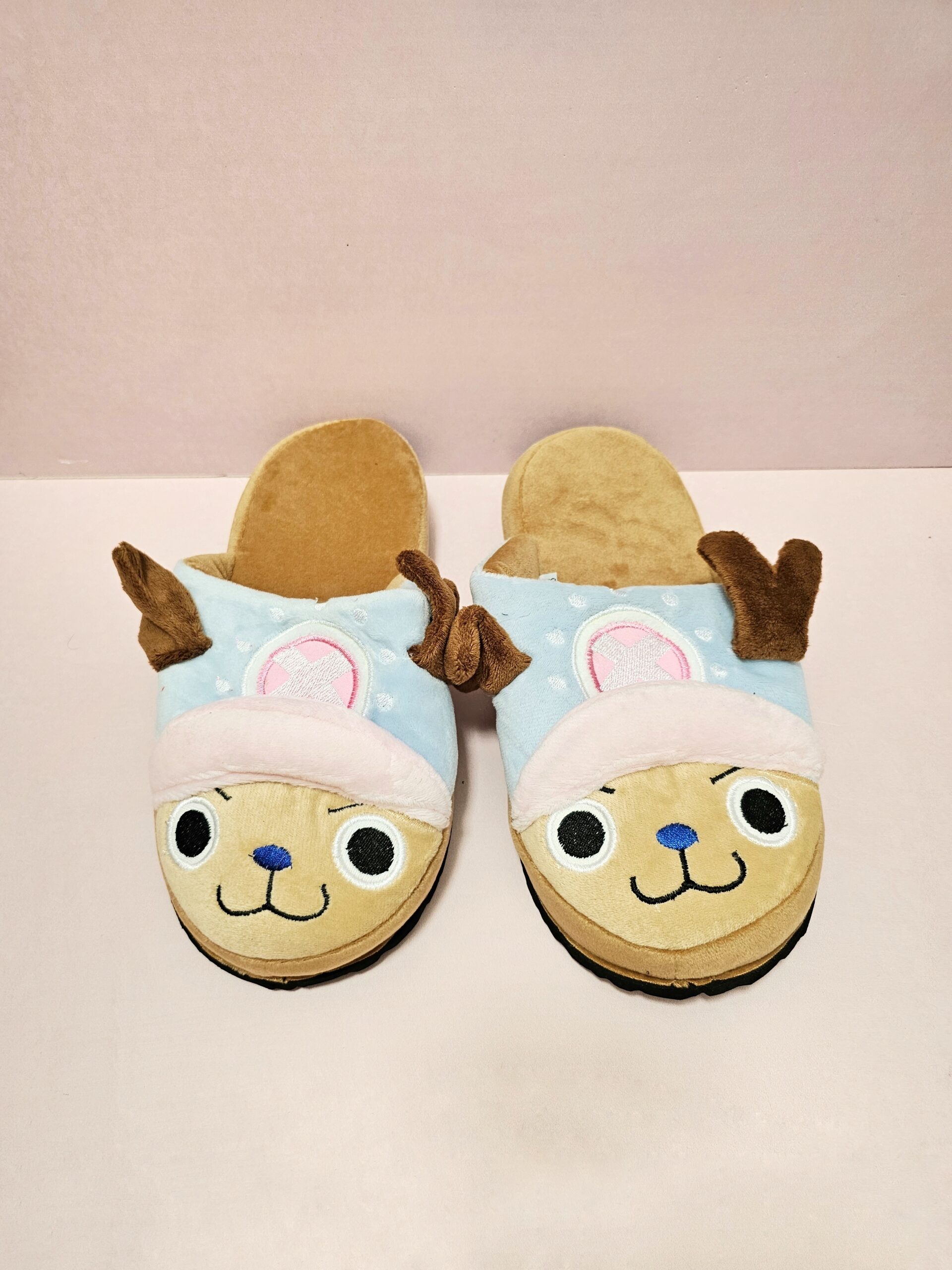 20250223_130756 pantuflas de chopper de one piece en cali