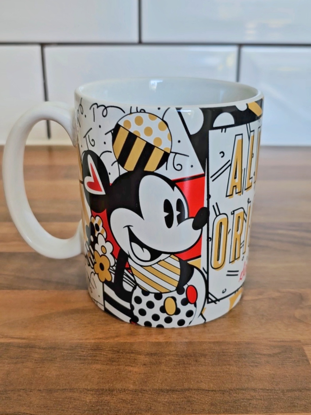 Screenshot_20250706_150649_Gallery taza Disney Britto de Minnie y Mickey en colombia