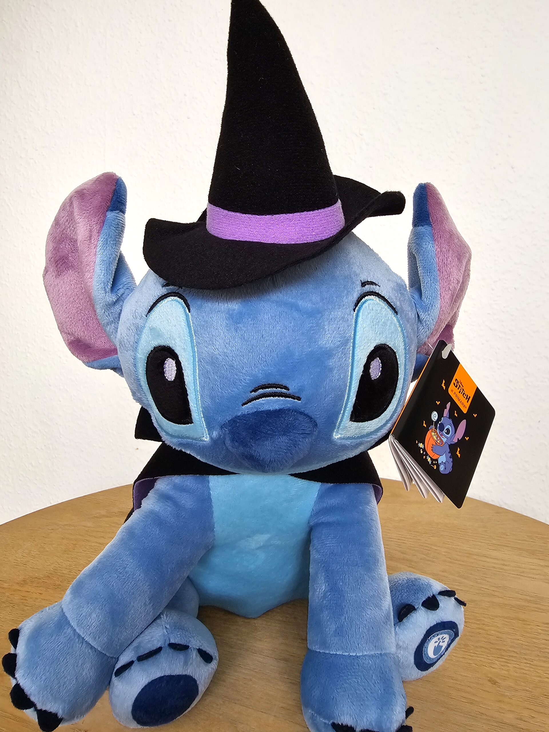 20250820_114114 Peluche Stitch edición halloween en cali