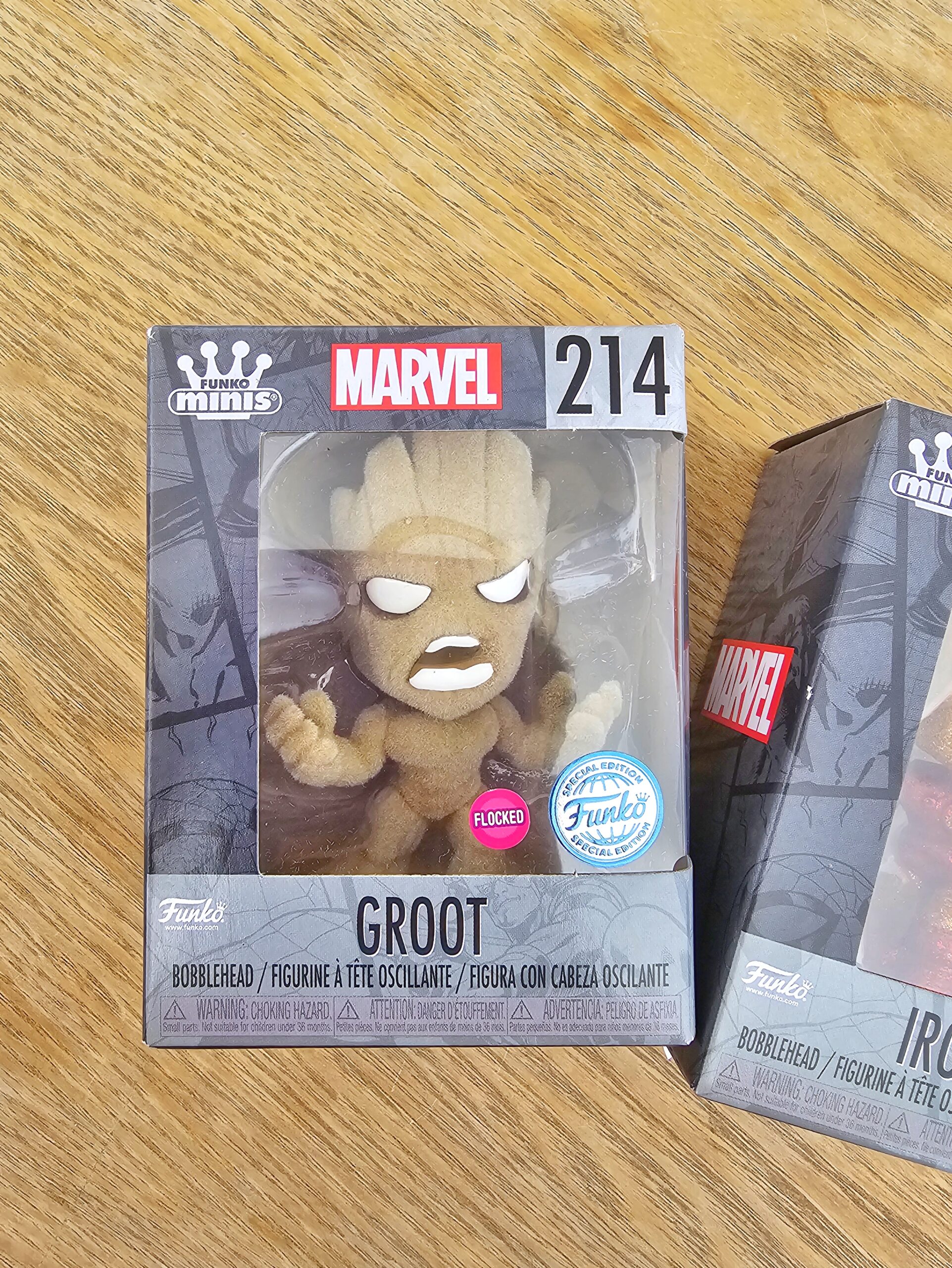 Funko mini marvel: groot y iron man