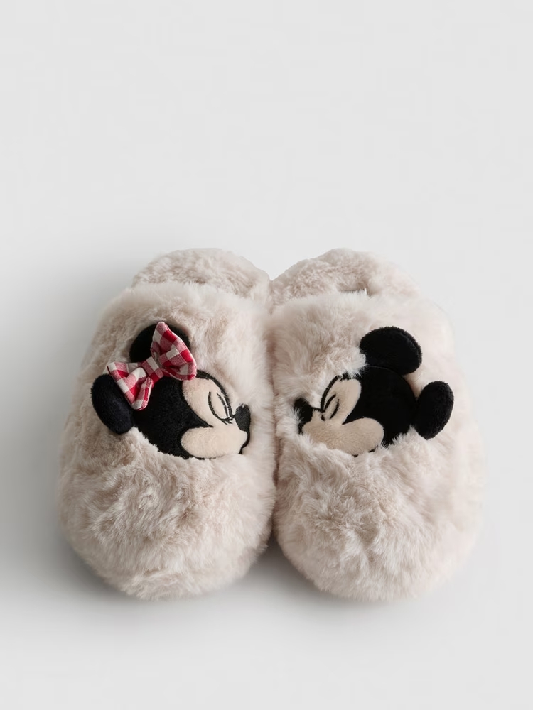 Pantuflas Minnie y Mickey amor en cali Pantuflas Minnie y Mickey amor en cali