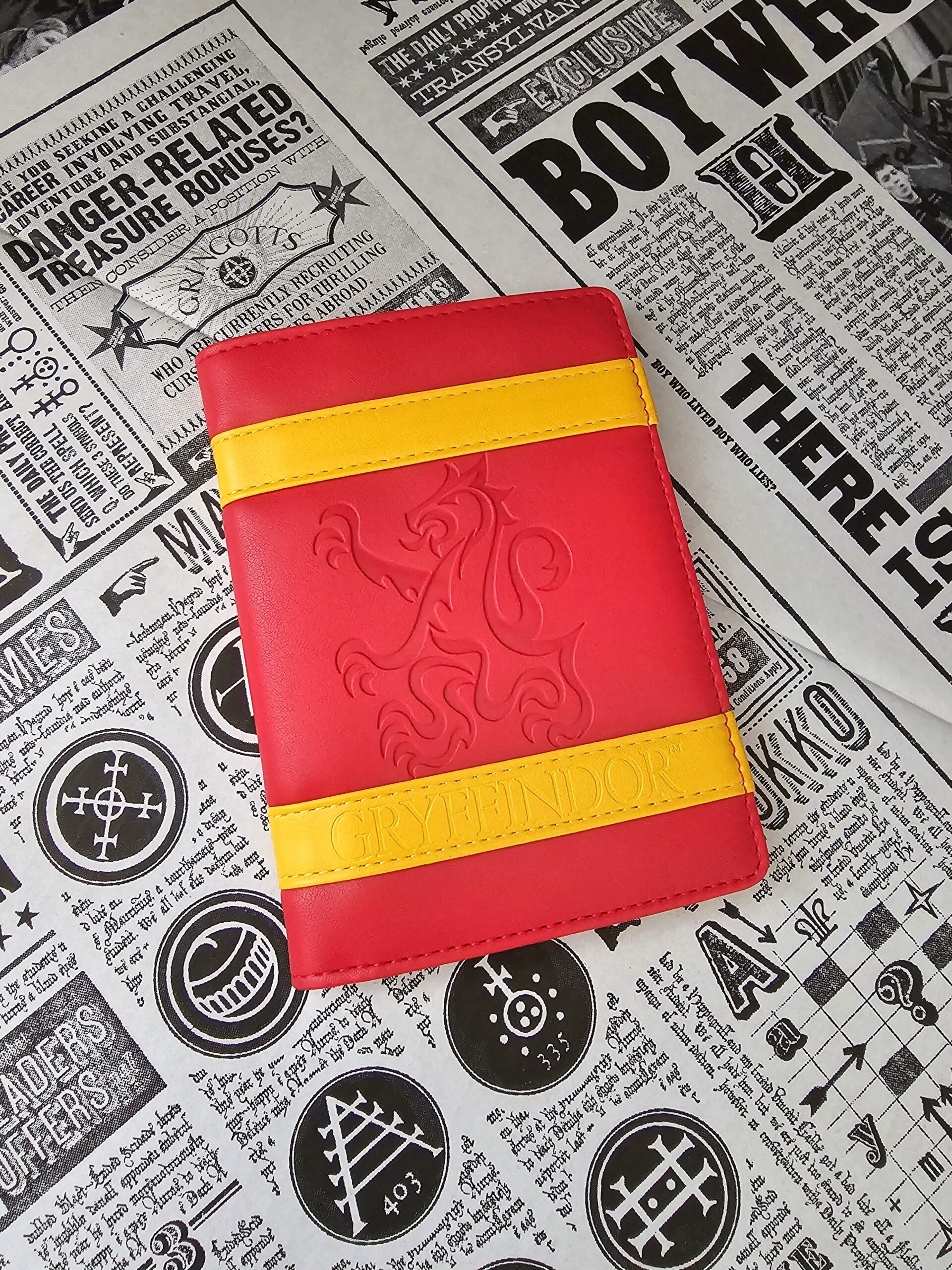 Portapasaporte Harry Potter: Gryffindor